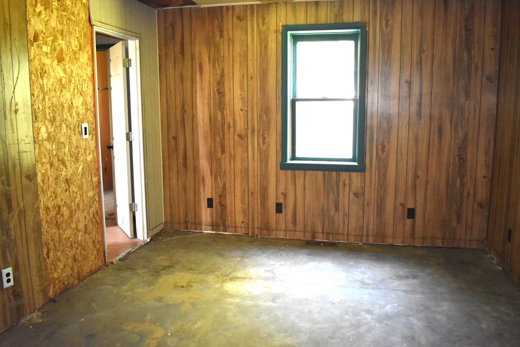 8305 Hillville Rd, Bluffton, Ohio 45817, 5 Bedrooms Bedrooms, ,1 BathroomBathrooms,Residential,For Sale,Hillville Rd,9069865