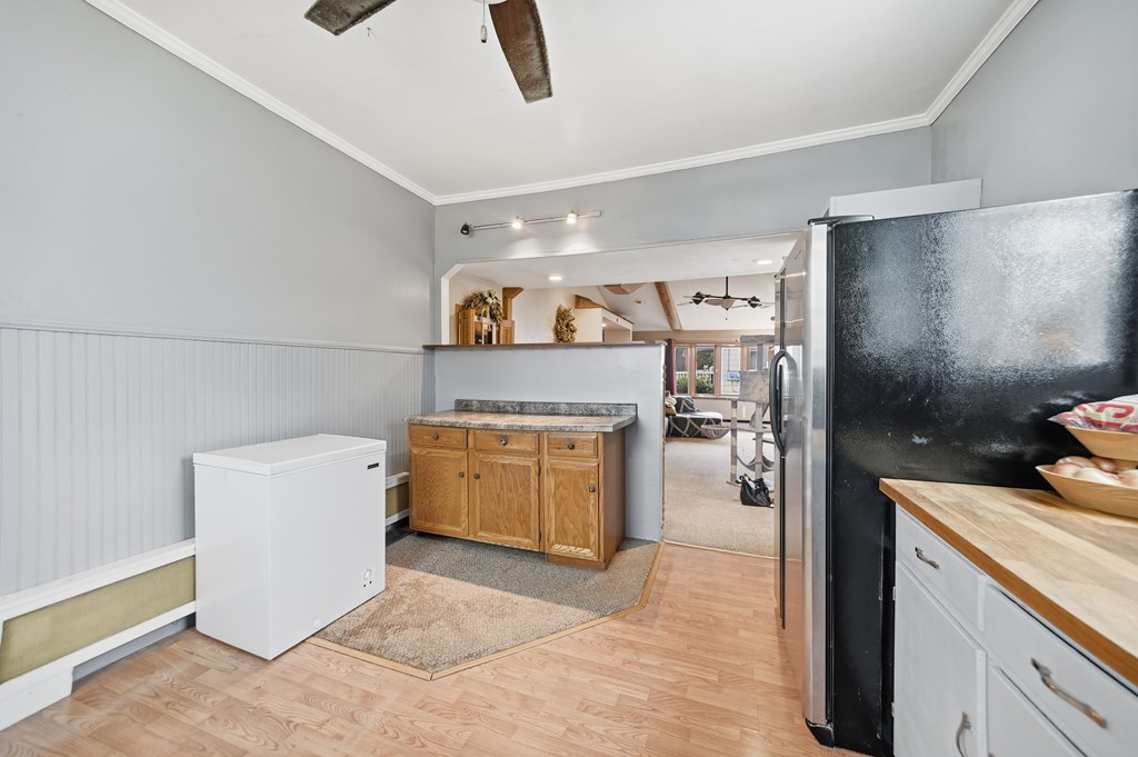 389 S Prospect Street, Marion, Ohio 43302, 4 Bedrooms Bedrooms, ,2 BathroomsBathrooms,Residential,For Sale,Prospect Street,9069869