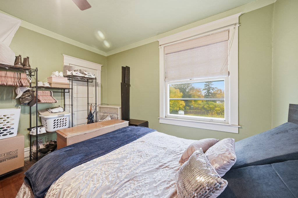 389 S Prospect Street, Marion, Ohio 43302, 4 Bedrooms Bedrooms, ,2 BathroomsBathrooms,Residential,For Sale,Prospect Street,9069869