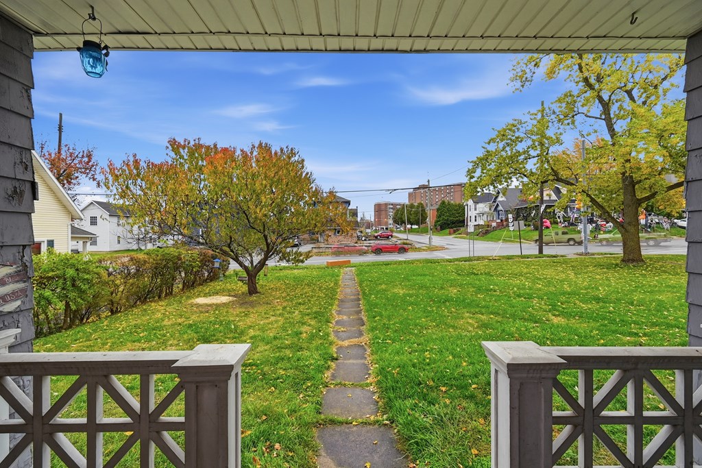389 S Prospect Street, Marion, Ohio 43302, 4 Bedrooms Bedrooms, ,2 BathroomsBathrooms,Residential,For Sale,Prospect Street,9069869