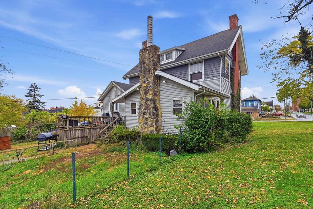 389 S Prospect Street, Marion, Ohio 43302, 4 Bedrooms Bedrooms, ,2 BathroomsBathrooms,Residential,For Sale,Prospect Street,9069869