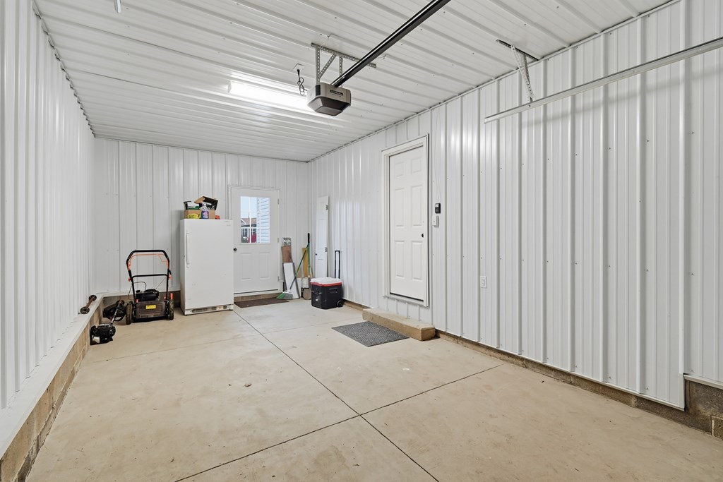 1320 E Southern Avenue, Bucyrus, Ohio 44820, 3 Bedrooms Bedrooms, ,2 BathroomsBathrooms,Residential,For Sale,Southern Avenue,9069878