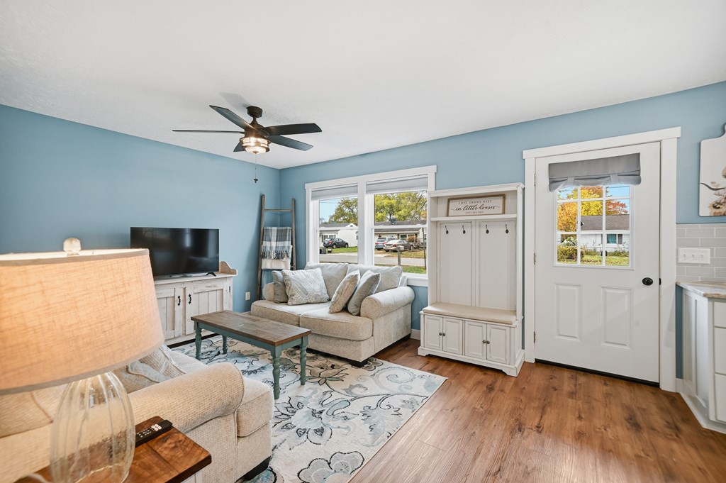 1320 E Southern Avenue, Bucyrus, Ohio 44820, 3 Bedrooms Bedrooms, ,2 BathroomsBathrooms,Residential,For Sale,Southern Avenue,9069878