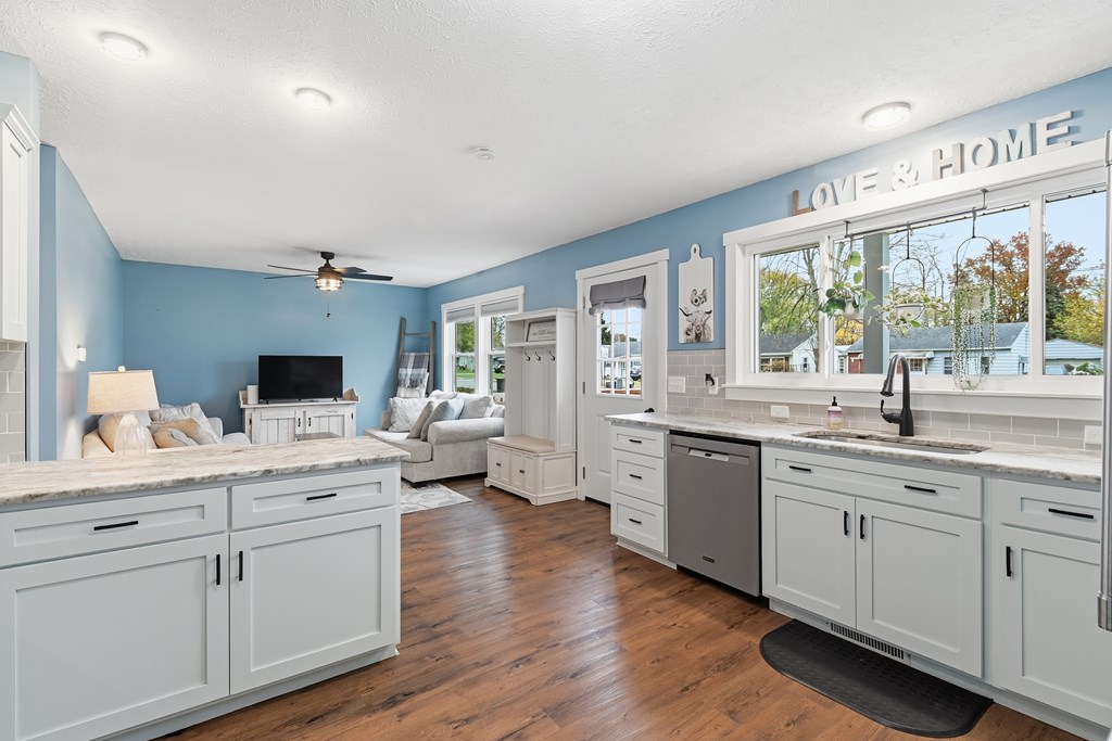 1320 E Southern Avenue, Bucyrus, Ohio 44820, 3 Bedrooms Bedrooms, ,2 BathroomsBathrooms,Residential,For Sale,Southern Avenue,9069878