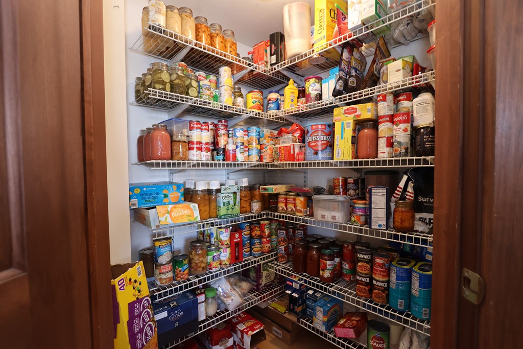 159 E Main Street, Shelby, Ohio 44875, 4 Bedrooms Bedrooms, ,2 BathroomsBathrooms,Residential,For Sale,Main Street,9069879