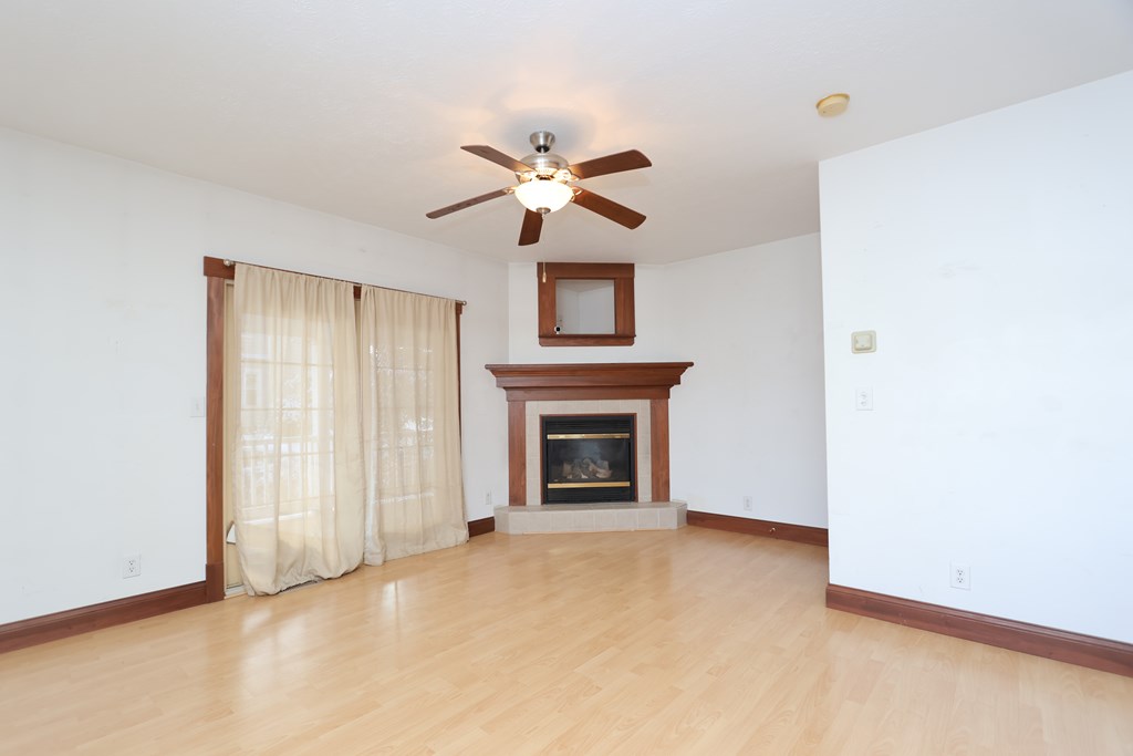 159 E Main Street, Shelby, Ohio 44875, 4 Bedrooms Bedrooms, ,2 BathroomsBathrooms,Residential,For Sale,Main Street,9069879