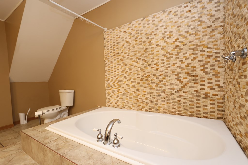 134 S Hill Street, New Washington, Ohio 44854, 3 Bedrooms Bedrooms, ,1 BathroomBathrooms,Residential,For Sale,Hill Street,9069881