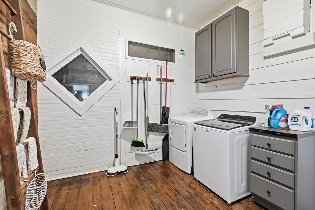113 E Walnut Street, Cardington, Ohio 43315, 3 Bedrooms Bedrooms, ,3 BathroomsBathrooms,Residential,For Sale,Walnut Street,9069882