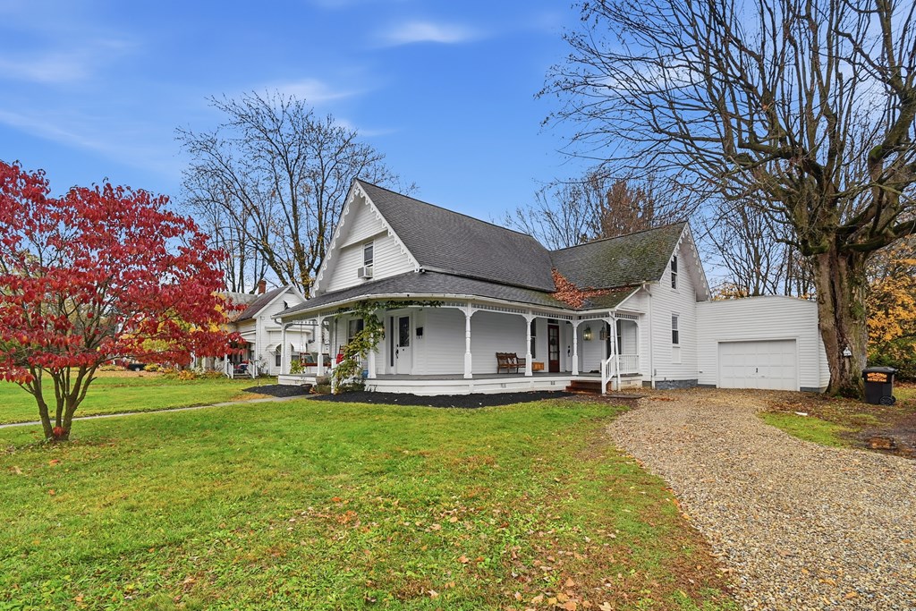 113 E Walnut Street, Cardington, Ohio 43315, 3 Bedrooms Bedrooms, ,3 BathroomsBathrooms,Residential,For Sale,Walnut Street,9069882