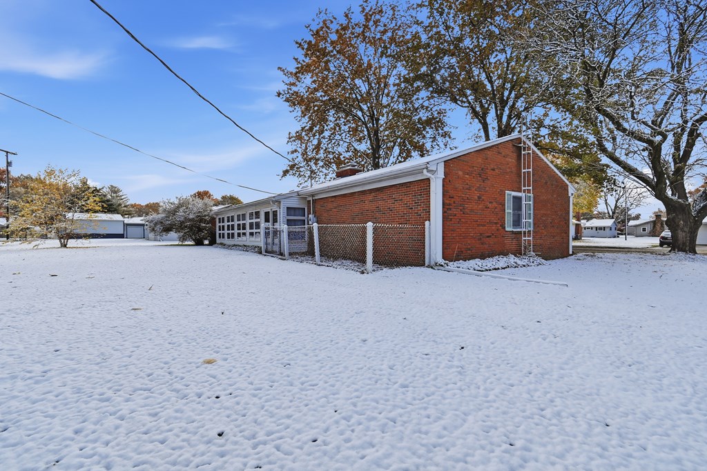 1115 Lavina Avenue, Bucyrus, Ohio 44820, 3 Bedrooms Bedrooms, ,3 BathroomsBathrooms,Residential,For Sale,Lavina Avenue,9069890 1115 Lavina Avenue, Bucyrus, Ohio 44820, 3 Bedrooms Bedrooms, ,3 BathroomsBathrooms,Residential,For Sale,Lavina Avenue,9069890