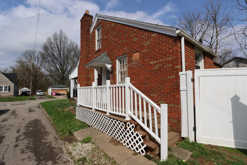 175 Bennet Street, Mansfield, Ohio 44903, 3 Bedrooms Bedrooms, ,1 BathroomBathrooms,Residential,For Sale,Bennet Street,9069891 175 Bennet Street, Mansfield, Ohio 44903, 3 Bedrooms Bedrooms, ,1 BathroomBathrooms,Residential,For Sale,Bennet Street,9069891