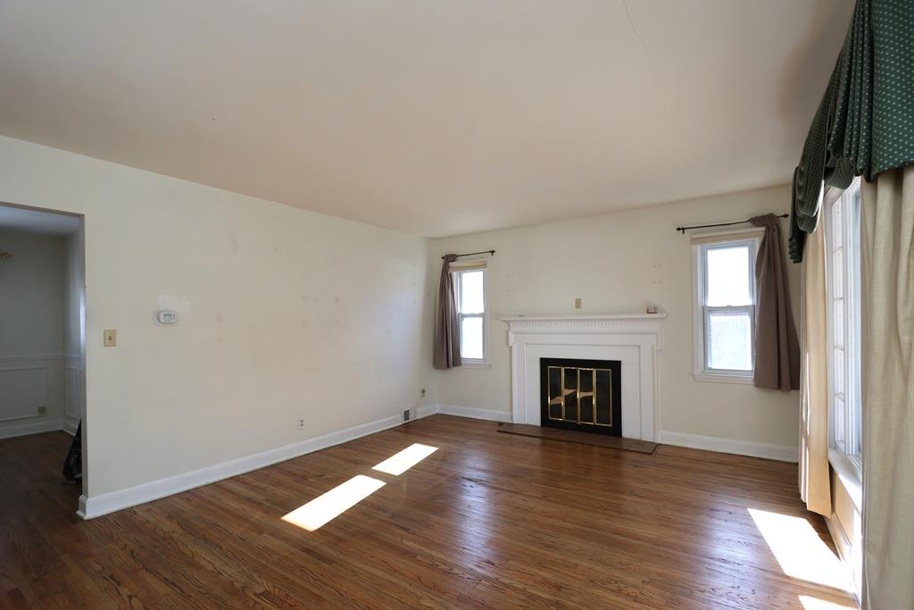 175 Bennet Street, Mansfield, Ohio 44903, 3 Bedrooms Bedrooms, ,1 BathroomBathrooms,Residential,For Sale,Bennet Street,9069891 175 Bennet Street, Mansfield, Ohio 44903, 3 Bedrooms Bedrooms, ,1 BathroomBathrooms,Residential,For Sale,Bennet Street,9069891