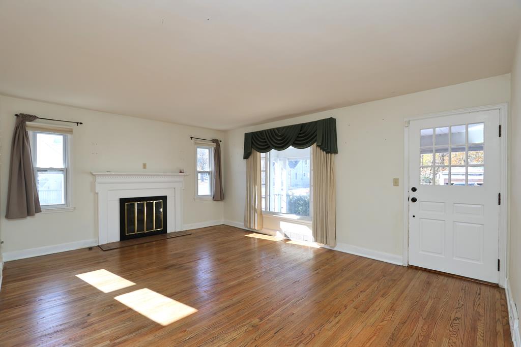 175 Bennet Street, Mansfield, Ohio 44903, 3 Bedrooms Bedrooms, ,1 BathroomBathrooms,Residential,For Sale,Bennet Street,9069891 175 Bennet Street, Mansfield, Ohio 44903, 3 Bedrooms Bedrooms, ,1 BathroomBathrooms,Residential,For Sale,Bennet Street,9069891