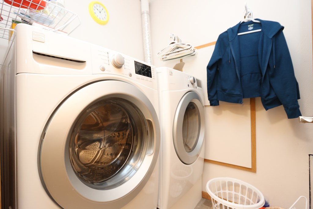 1111 Bogey Drive, Ontario, Ohio 44906, 2 Bedrooms Bedrooms, ,2 BathroomsBathrooms,Residential,For Sale,Bogey Drive,9069911 1111 Bogey Drive, Ontario, Ohio 44906, 2 Bedrooms Bedrooms, ,2 BathroomsBathrooms,Residential,For Sale,Bogey Drive,9069911