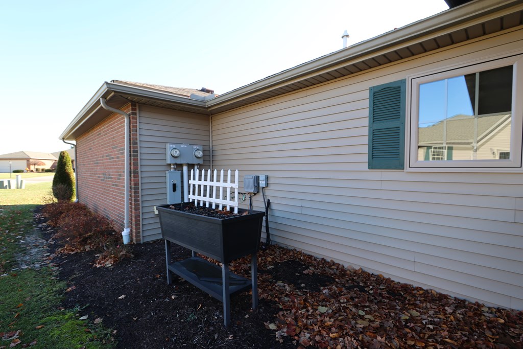 1111 Bogey Drive, Ontario, Ohio 44906, 2 Bedrooms Bedrooms, ,2 BathroomsBathrooms,Residential,For Sale,Bogey Drive,9069911 1111 Bogey Drive, Ontario, Ohio 44906, 2 Bedrooms Bedrooms, ,2 BathroomsBathrooms,Residential,For Sale,Bogey Drive,9069911