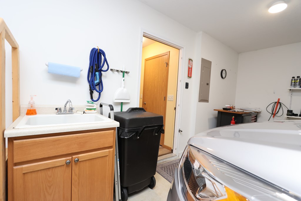 1111 Bogey Drive, Ontario, Ohio 44906, 2 Bedrooms Bedrooms, ,2 BathroomsBathrooms,Residential,For Sale,Bogey Drive,9069911 1111 Bogey Drive, Ontario, Ohio 44906, 2 Bedrooms Bedrooms, ,2 BathroomsBathrooms,Residential,For Sale,Bogey Drive,9069911