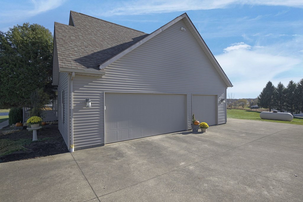 3079 Fox Road, Lexington, Ohio 44904, 3 Bedrooms Bedrooms, ,2 BathroomsBathrooms,Residential,For Sale,Fox Road,9069921 3079 Fox Road, Lexington, Ohio 44904, 3 Bedrooms Bedrooms, ,2 BathroomsBathrooms,Residential,For Sale,Fox Road,9069921