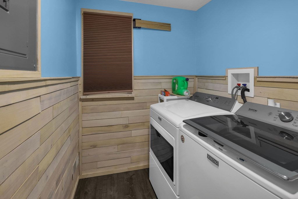 33 Grand Boulevard, Shelby, Ohio 44875, 3 Bedrooms Bedrooms, ,2 BathroomsBathrooms,Residential,For Sale,Grand Boulevard,9069924