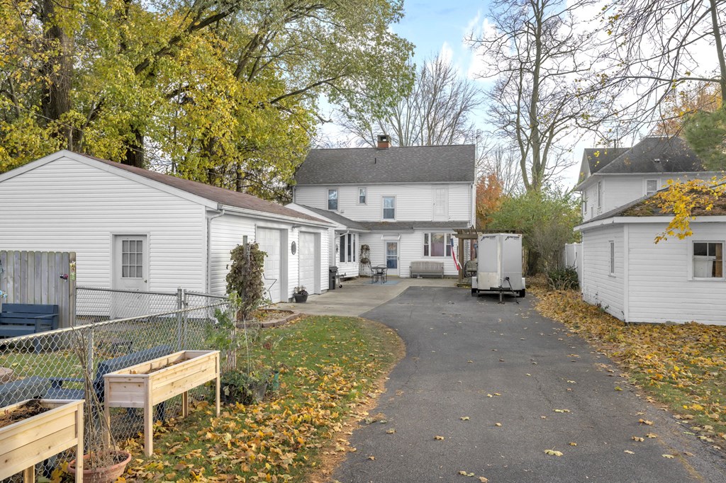 33 Grand Boulevard, Shelby, Ohio 44875, 3 Bedrooms Bedrooms, ,2 BathroomsBathrooms,Residential,For Sale,Grand Boulevard,9069924