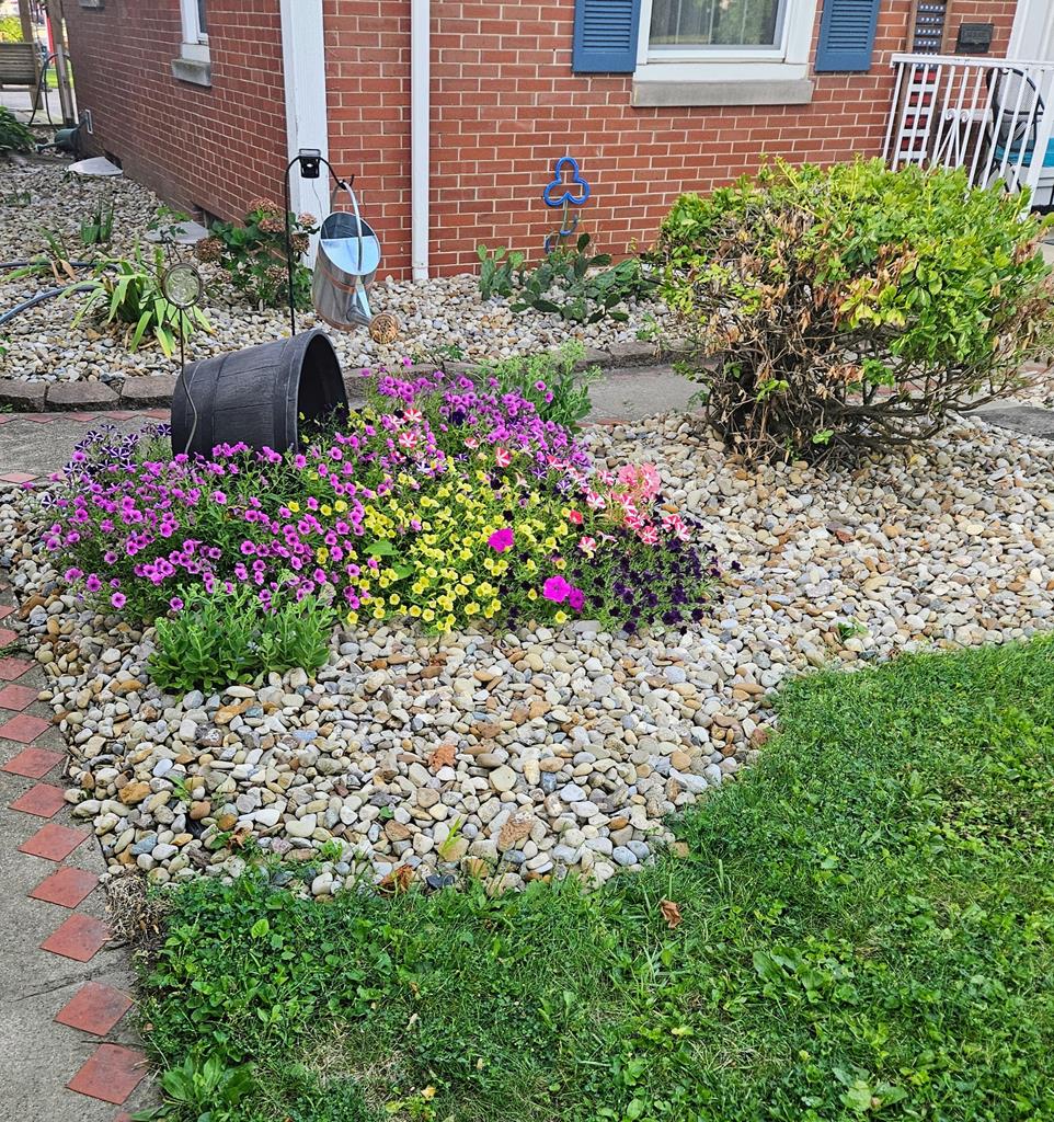 33 Grand Boulevard, Shelby, Ohio 44875, 3 Bedrooms Bedrooms, ,2 BathroomsBathrooms,Residential,For Sale,Grand Boulevard,9069924