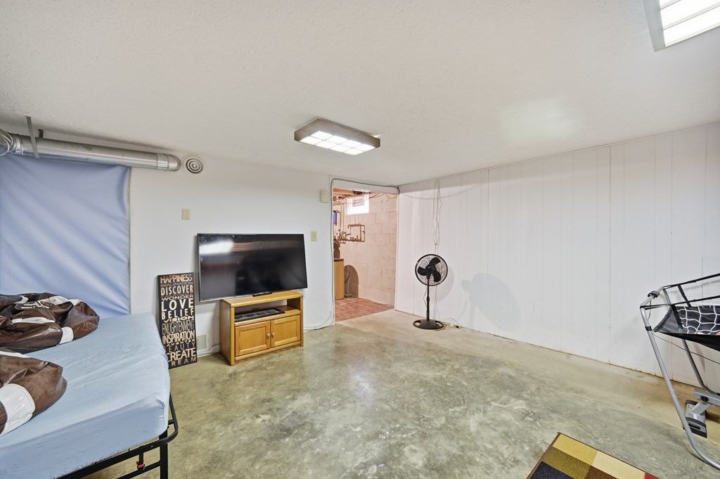 2364 Satinwood Drive, Mansfield, Ohio 44903, 3 Bedrooms Bedrooms, ,2 BathroomsBathrooms,Residential,For Sale,Satinwood Drive,9069927