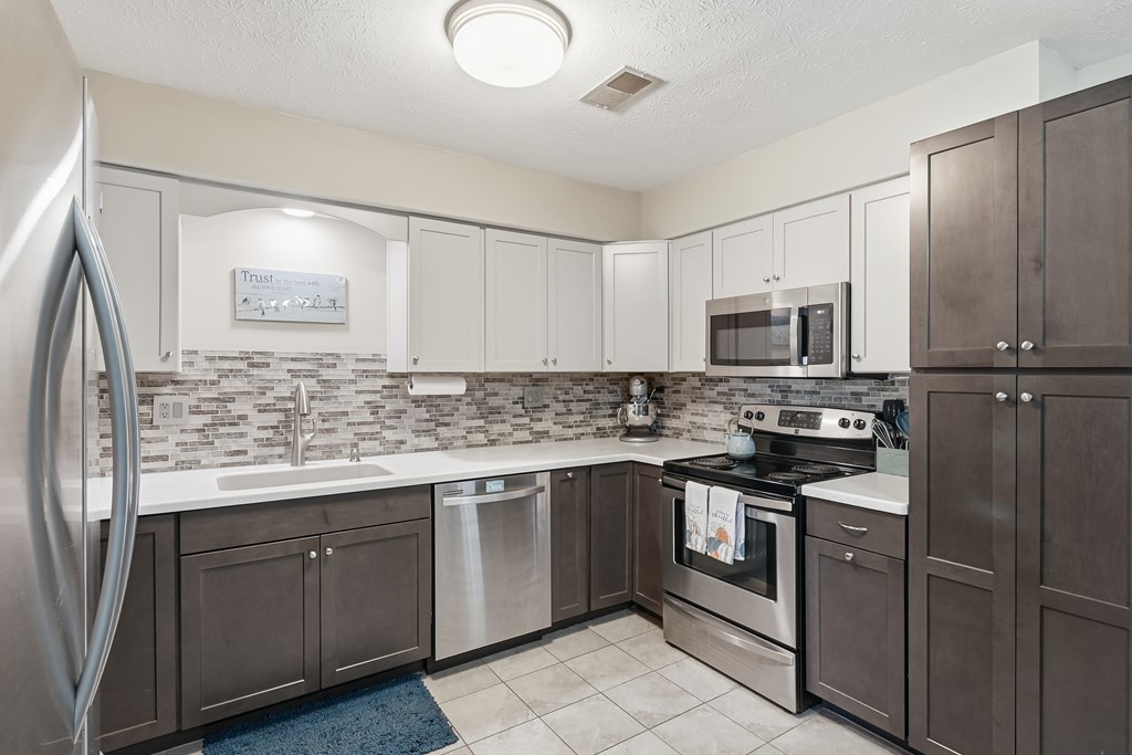 2364 Satinwood Drive, Mansfield, Ohio 44903, 3 Bedrooms Bedrooms, ,2 BathroomsBathrooms,Residential,For Sale,Satinwood Drive,9069927