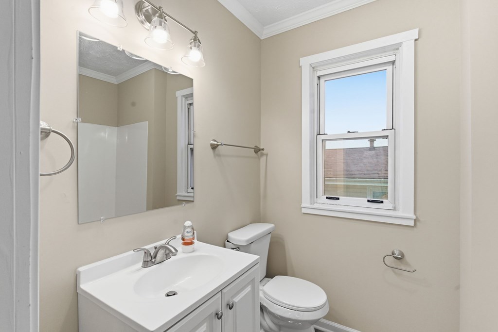 466 W 45th Street, Shadyside, Ohio 43947, 4 Bedrooms Bedrooms, ,2 BathroomsBathrooms,Residential,For Sale,45th Street,9069928