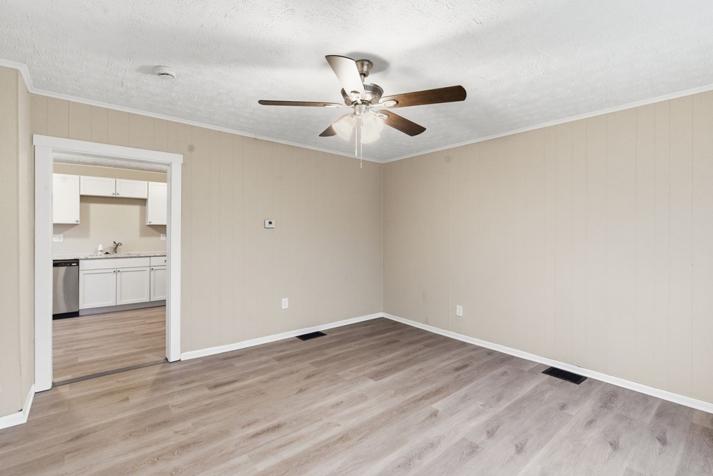 466 W 45th Street, Shadyside, Ohio 43947, 4 Bedrooms Bedrooms, ,2 BathroomsBathrooms,Residential,For Sale,45th Street,9069928