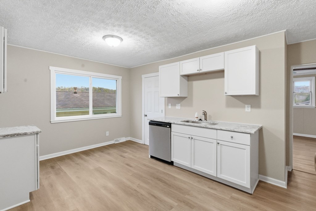 466 W 45th Street, Shadyside, Ohio 43947, 4 Bedrooms Bedrooms, ,2 BathroomsBathrooms,Residential,For Sale,45th Street,9069928