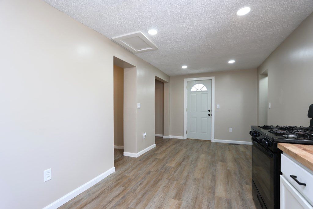 204 W Arnold Street, Crestline, Ohio 44827, 3 Bedrooms Bedrooms, ,1 BathroomBathrooms,Residential,For Sale,Arnold Street,9069948