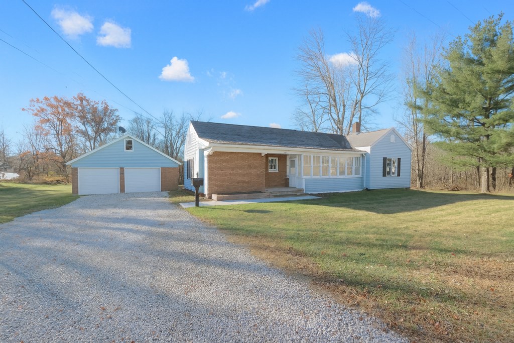 204 W Arnold Street, Crestline, Ohio 44827, 3 Bedrooms Bedrooms, ,1 BathroomBathrooms,Residential,For Sale,Arnold Street,9069948