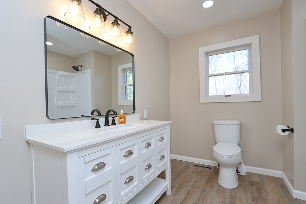 204 W Arnold Street, Crestline, Ohio 44827, 3 Bedrooms Bedrooms, ,1 BathroomBathrooms,Residential,For Sale,Arnold Street,9069948