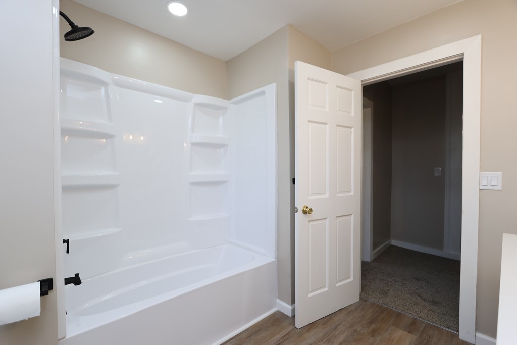 204 W Arnold Street, Crestline, Ohio 44827, 3 Bedrooms Bedrooms, ,1 BathroomBathrooms,Residential,For Sale,Arnold Street,9069948