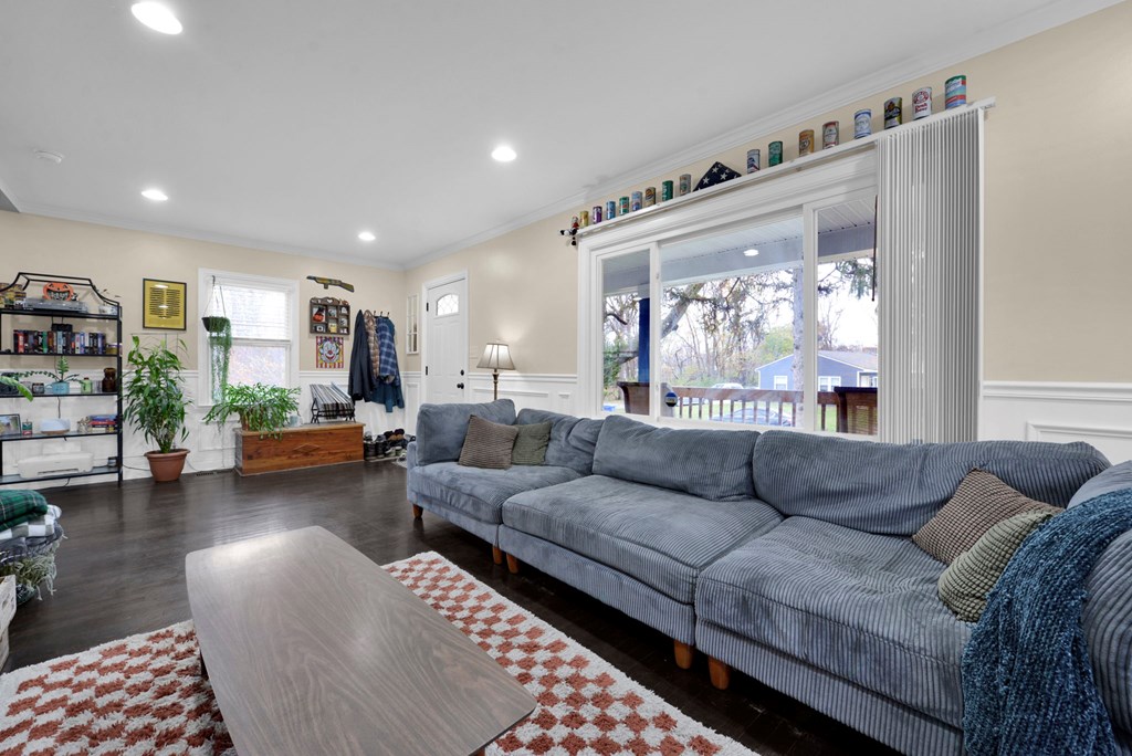 1940 Eddystone Avenue, Columbus, Ohio 43224, 2 Bedrooms Bedrooms, ,1 BathroomBathrooms,Residential,For Sale,Eddystone Avenue,9069949 1940 Eddystone Avenue, Columbus, Ohio 43224, 2 Bedrooms Bedrooms, ,1 BathroomBathrooms,Residential,For Sale,Eddystone Avenue,9069949