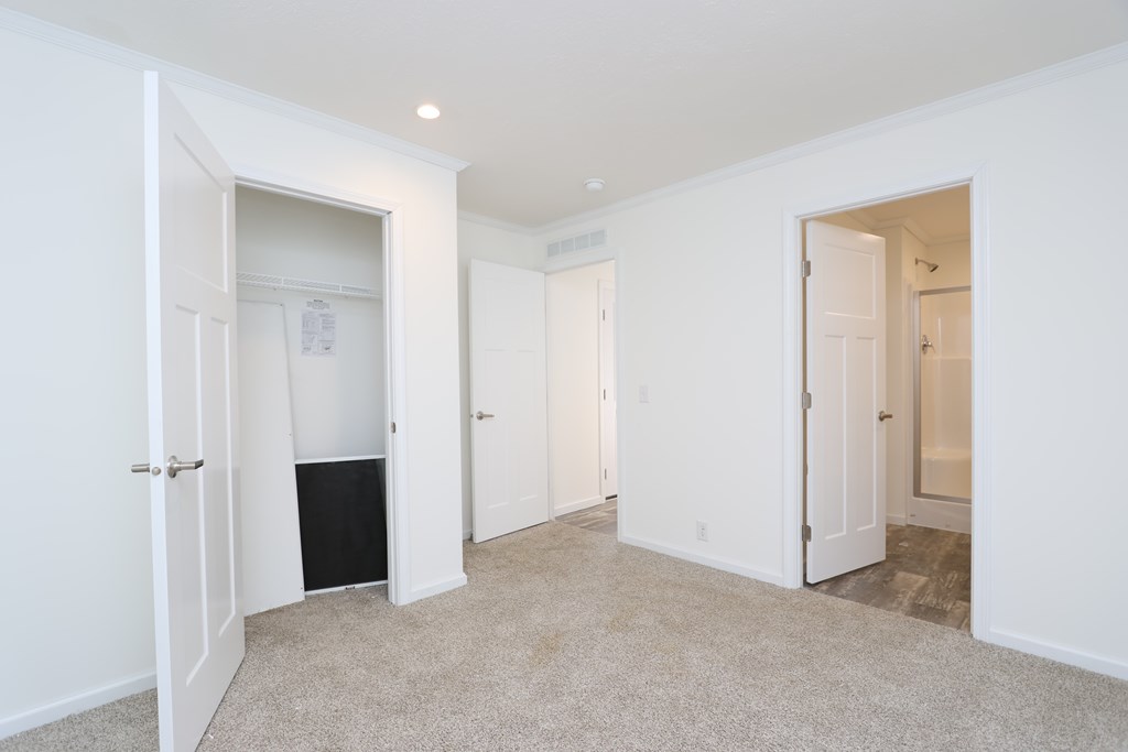 6 Reagan Lane, Shelby, Ohio 44875, 2 Bedrooms Bedrooms, ,2 BathroomsBathrooms,Residential,For Sale,Reagan Lane,9069957