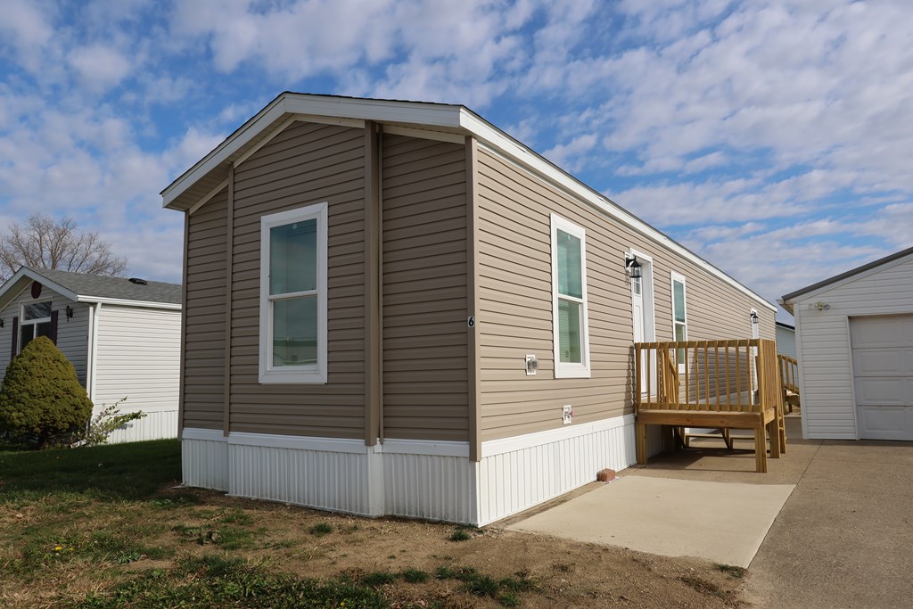 6 Reagan Lane, Shelby, Ohio 44875, 2 Bedrooms Bedrooms, ,2 BathroomsBathrooms,Residential,For Sale,Reagan Lane,9069957