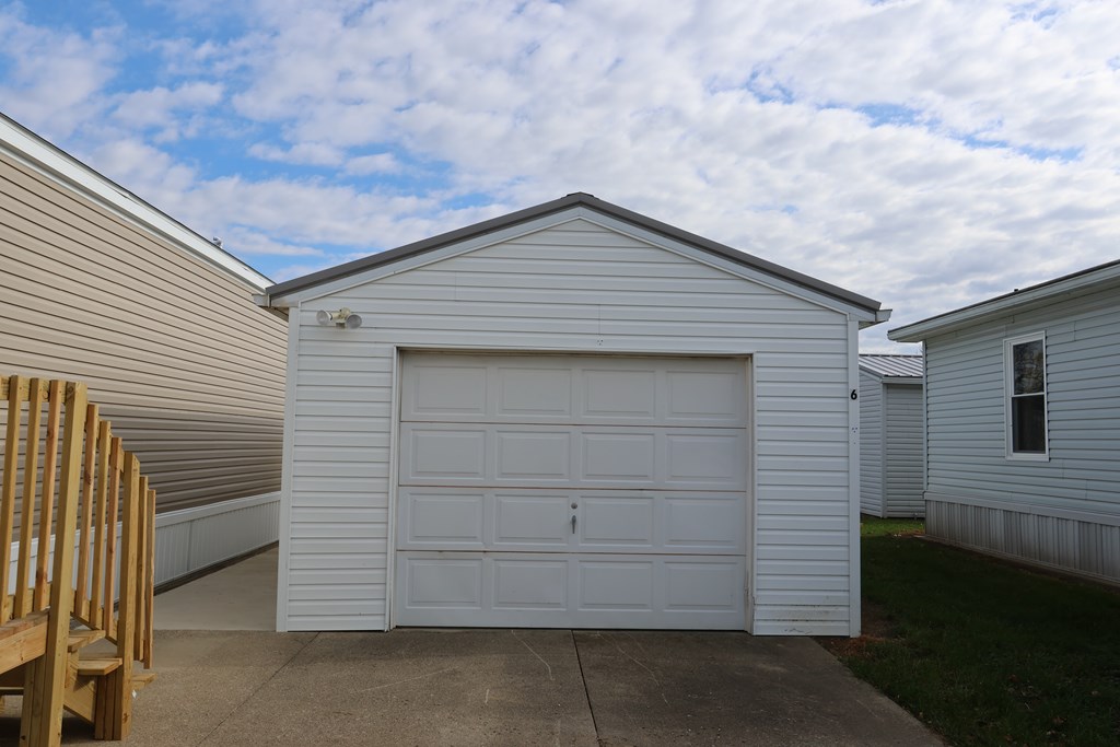 6 Reagan Lane, Shelby, Ohio 44875, 2 Bedrooms Bedrooms, ,2 BathroomsBathrooms,Residential,For Sale,Reagan Lane,9069957