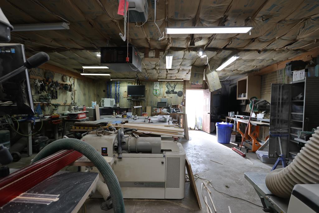 133 E Main Street, Shelby, Ohio 44875, 4 Bedrooms Bedrooms, ,2 BathroomsBathrooms,Residential,For Sale,Main Street,9069959