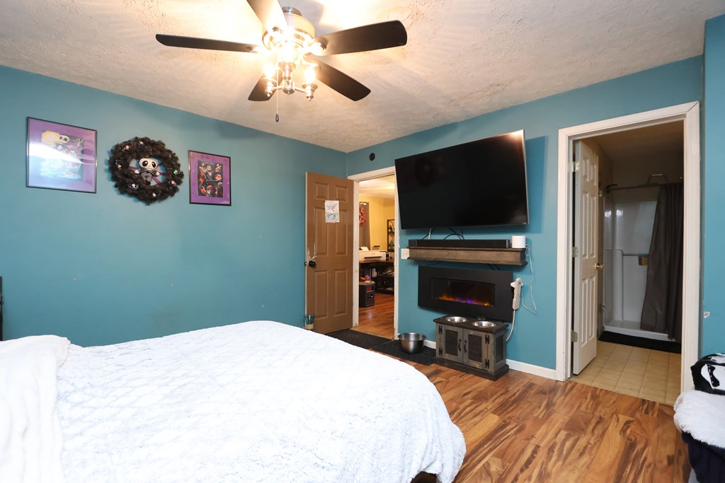 133 E Main Street, Shelby, Ohio 44875, 4 Bedrooms Bedrooms, ,2 BathroomsBathrooms,Residential,For Sale,Main Street,9069959