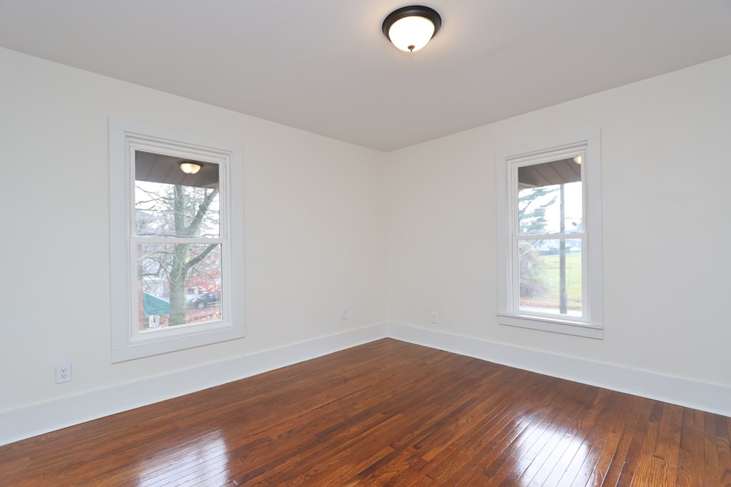 272 W 5th Street, Mansfield, Ohio 44903, 3 Bedrooms Bedrooms, ,1 BathroomBathrooms,Residential,For Sale,5th Street,9069968