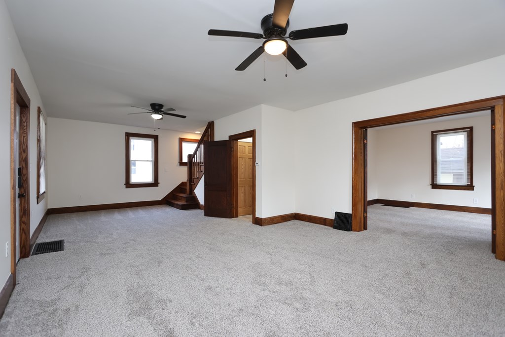 272 W 5th Street, Mansfield, Ohio 44903, 3 Bedrooms Bedrooms, ,1 BathroomBathrooms,Residential,For Sale,5th Street,9069968