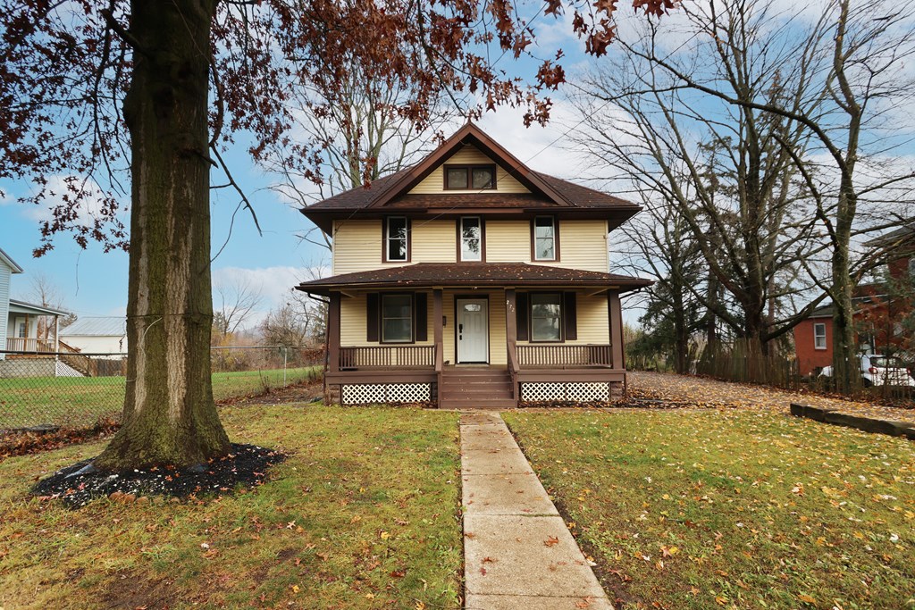 272 W 5th Street, Mansfield, Ohio 44903, 3 Bedrooms Bedrooms, ,1 BathroomBathrooms,Residential,For Sale,5th Street,9069968