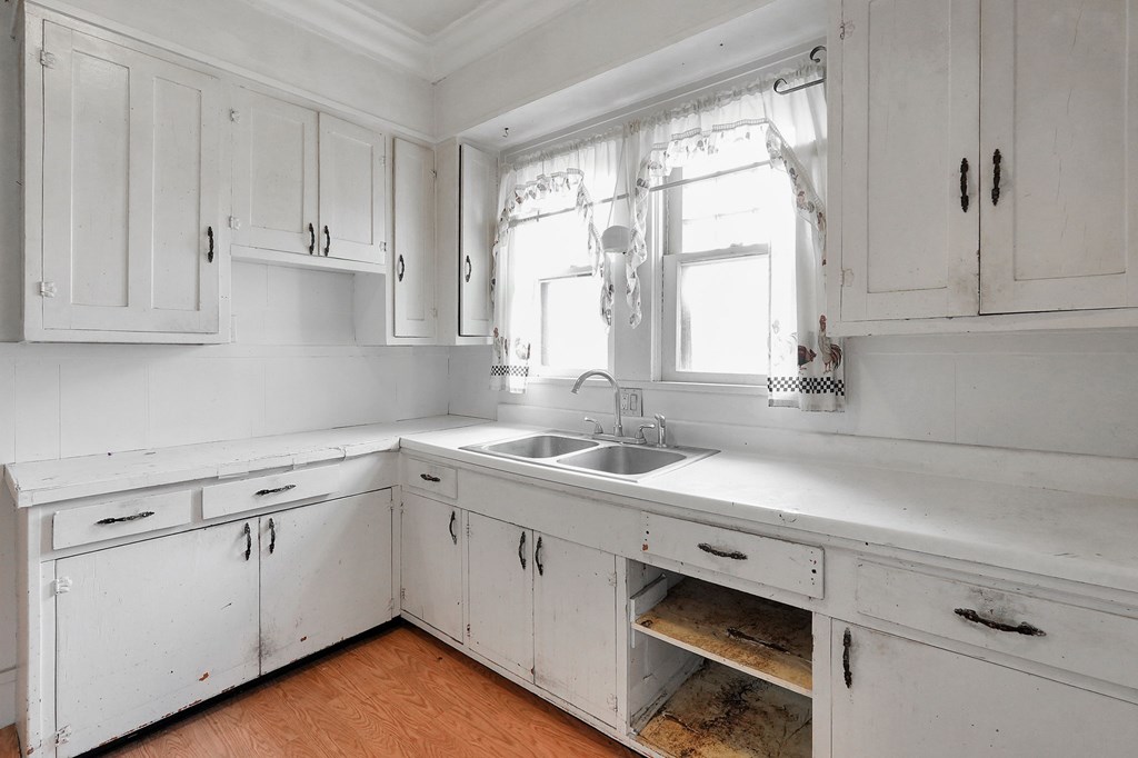 125 E Marion Street, Mount Gilead, Ohio 43338, 4 Bedrooms Bedrooms, ,1 BathroomBathrooms,Residential,For Sale,Marion Street,9070004 125 E Marion Street, Mount Gilead, Ohio 43338, 4 Bedrooms Bedrooms, ,1 BathroomBathrooms,Residential,For Sale,Marion Street,9070004