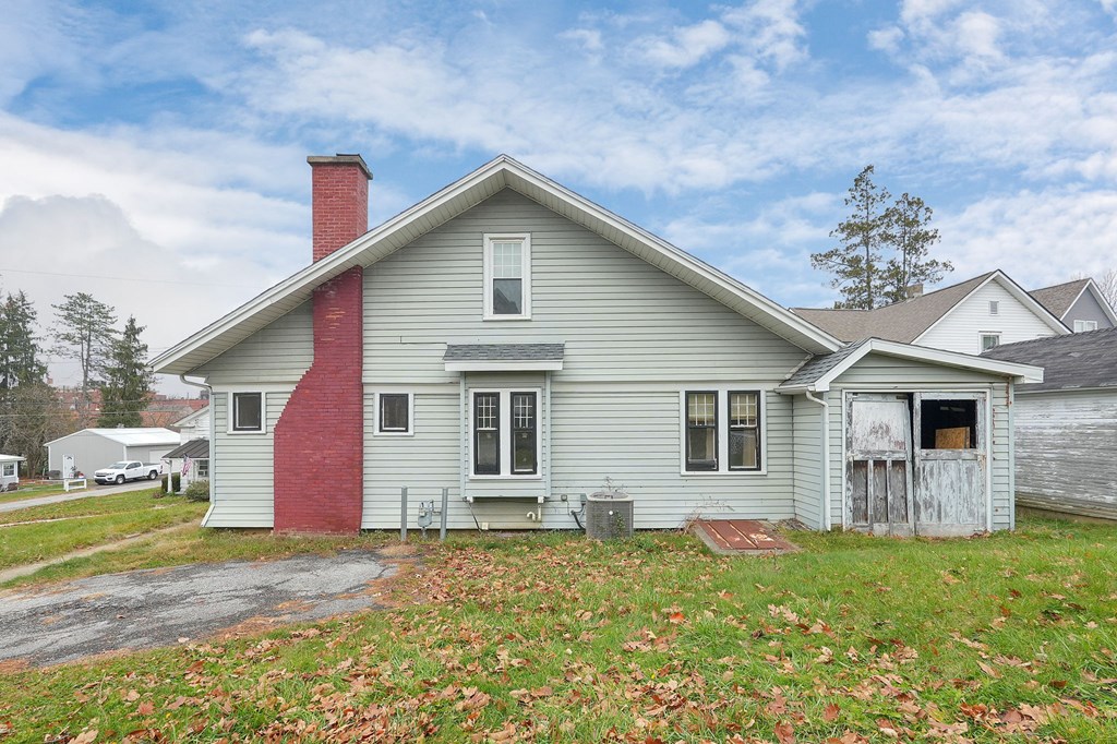 125 E Marion Street, Mount Gilead, Ohio 43338, 4 Bedrooms Bedrooms, ,1 BathroomBathrooms,Residential,For Sale,Marion Street,9070004 125 E Marion Street, Mount Gilead, Ohio 43338, 4 Bedrooms Bedrooms, ,1 BathroomBathrooms,Residential,For Sale,Marion Street,9070004