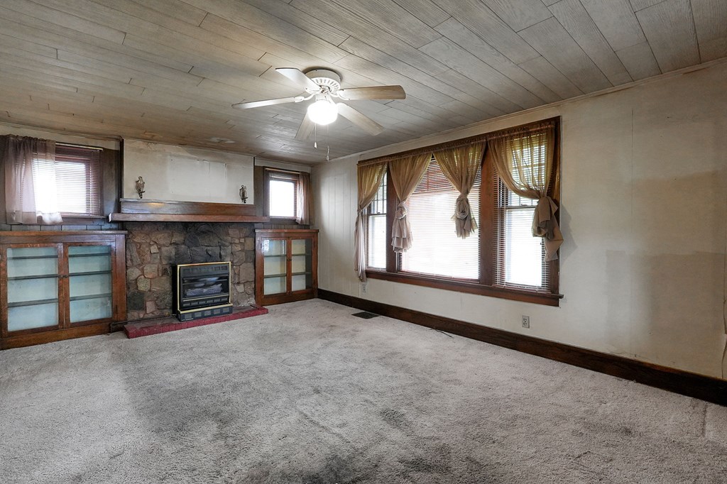 125 E Marion Street, Mount Gilead, Ohio 43338, 4 Bedrooms Bedrooms, ,1 BathroomBathrooms,Residential,For Sale,Marion Street,9070004 125 E Marion Street, Mount Gilead, Ohio 43338, 4 Bedrooms Bedrooms, ,1 BathroomBathrooms,Residential,For Sale,Marion Street,9070004