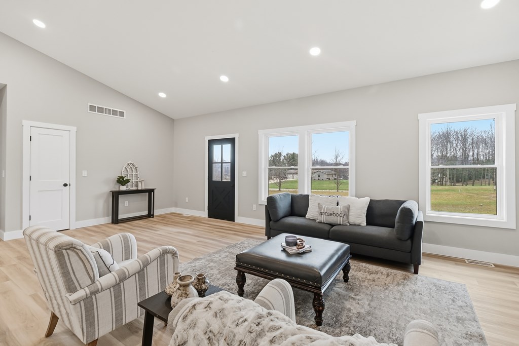 350 Twitchell Road, Mansfield, Ohio 44903, 3 Bedrooms Bedrooms, ,2 BathroomsBathrooms,Residential,For Sale,Twitchell Road,9070005 350 Twitchell Road, Mansfield, Ohio 44903, 3 Bedrooms Bedrooms, ,2 BathroomsBathrooms,Residential,For Sale,Twitchell Road,9070005