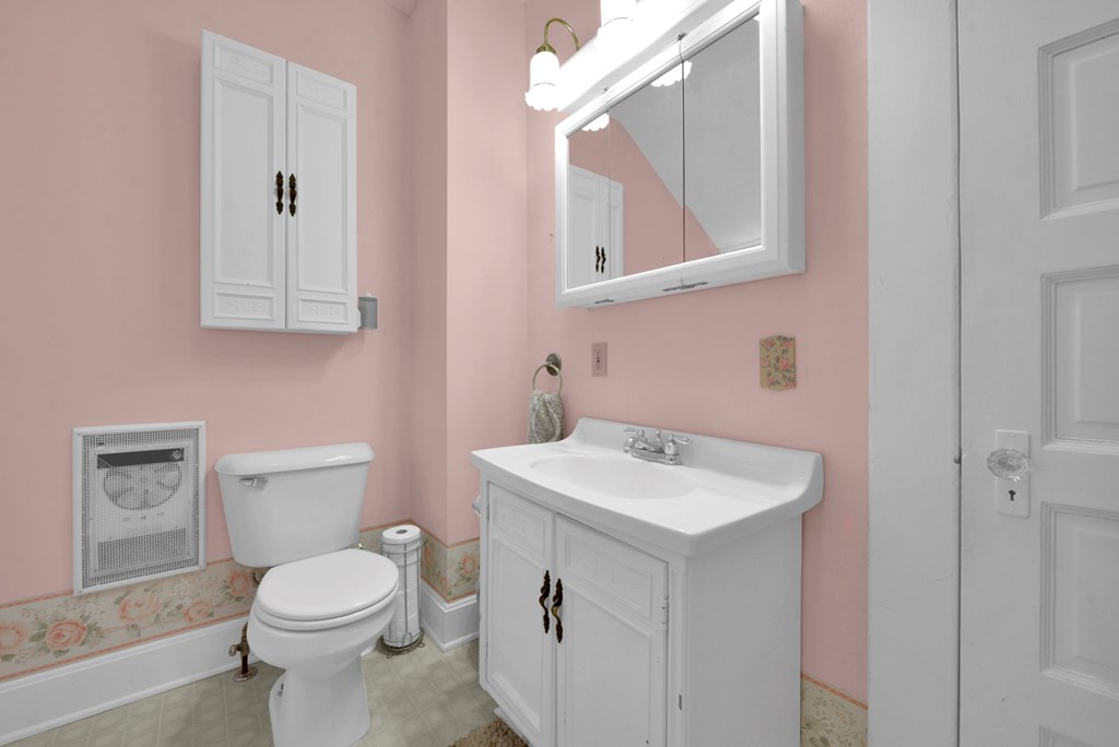 114 E Lamartine Street, Mount Vernon, Ohio 43050, 3 Bedrooms Bedrooms, ,2 BathroomsBathrooms,Residential,For Sale,Lamartine Street,9070006 114 E Lamartine Street, Mount Vernon, Ohio 43050, 3 Bedrooms Bedrooms, ,2 BathroomsBathrooms,Residential,For Sale,Lamartine Street,9070006