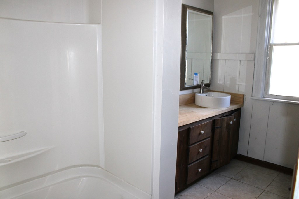 244 E Payne Ave, Galion, Ohio 44833, 4 Bedrooms Bedrooms, ,1 BathroomBathrooms,Residential,For Sale,Payne Ave,9070013