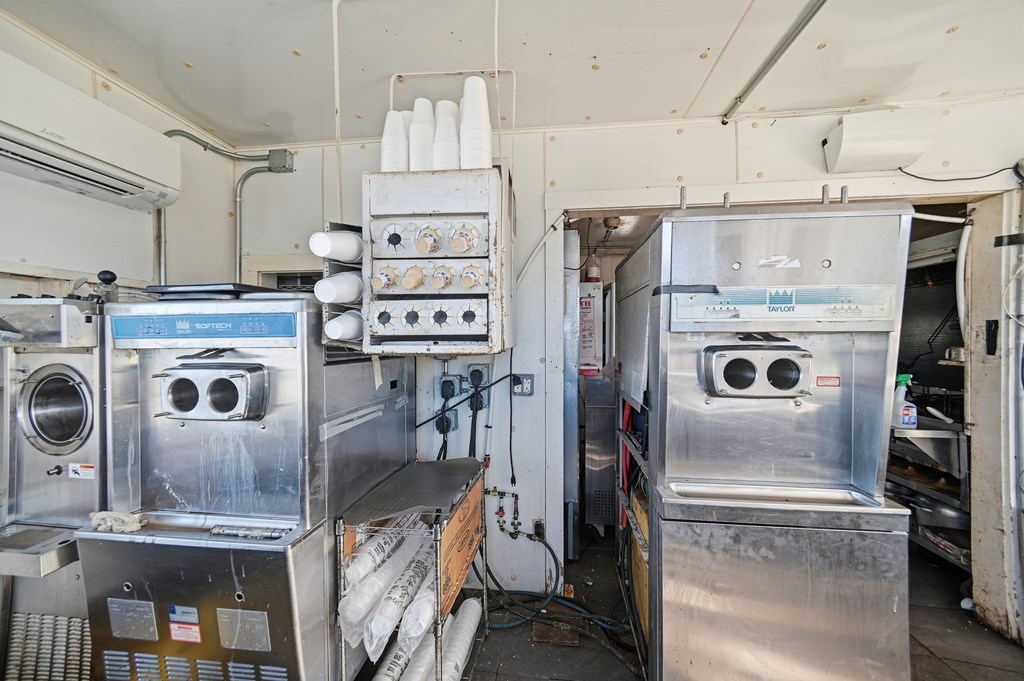 503 N Main Street, Attica, Ohio 44807, ,Commercial Sale,For Sale,Main Street,9070064 503 N Main Street, Attica, Ohio 44807, ,Commercial Sale,For Sale,Main Street,9070064