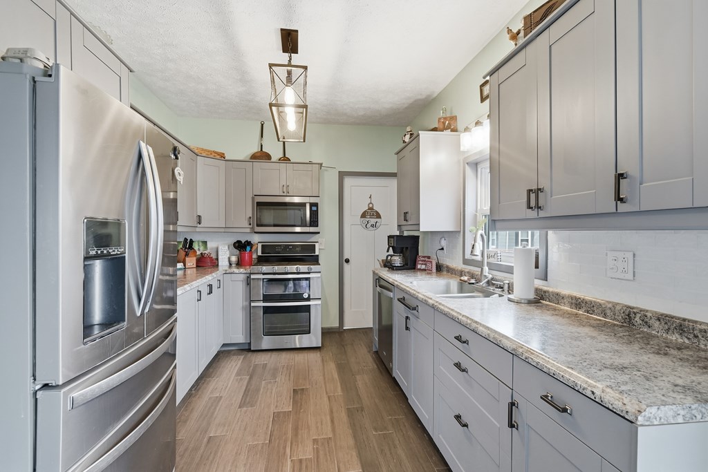 316 Maplewood Street, Willard, Ohio 44890, 3 Bedrooms Bedrooms, ,1 BathroomBathrooms,Residential,For Sale,Maplewood Street,9070071 316 Maplewood Street, Willard, Ohio 44890, 3 Bedrooms Bedrooms, ,1 BathroomBathrooms,Residential,For Sale,Maplewood Street,9070071